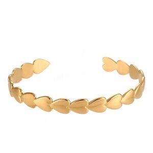 NEW ✨Gold Heart Bracelet
Stainless Steel